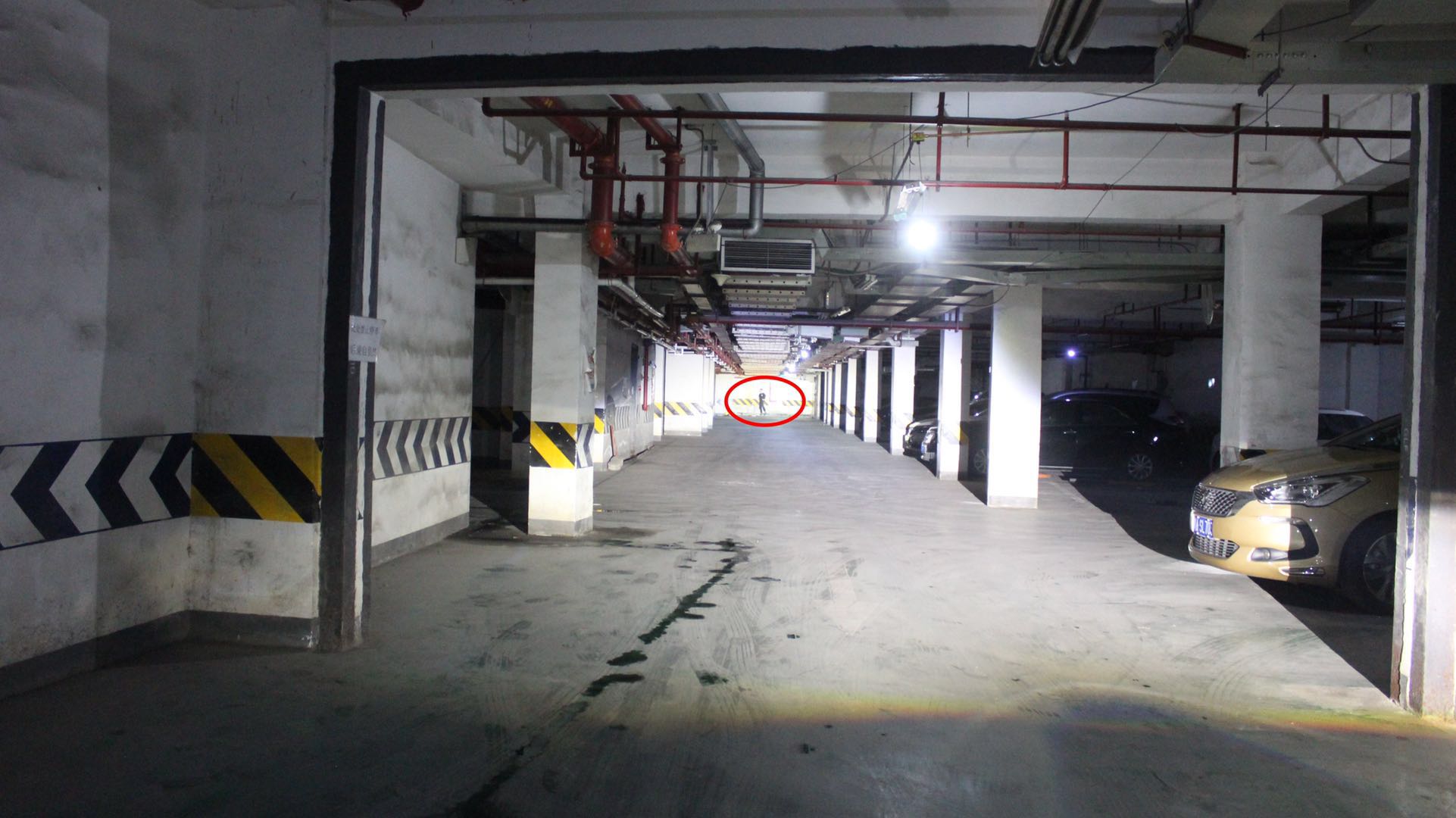 成都天一車燈保力獅Laser激光大燈遠(yuǎn)光實(shí)拍