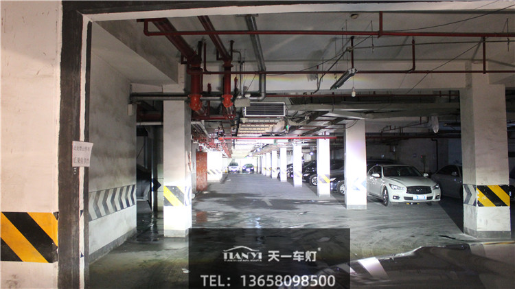 豐田超霸改裝保力獅激光大燈后遠光效果實拍