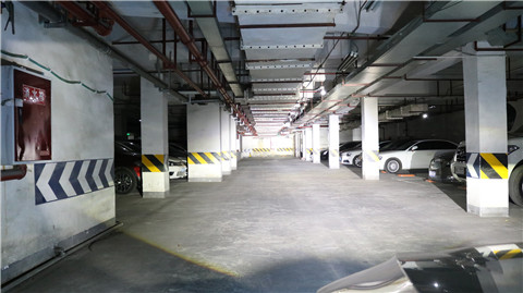 FJ車(chē)燈改裝LED雙光透鏡遠(yuǎn)近光效果實(shí)拍