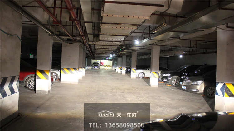 改裝完成后遠(yuǎn)近光效果實拍